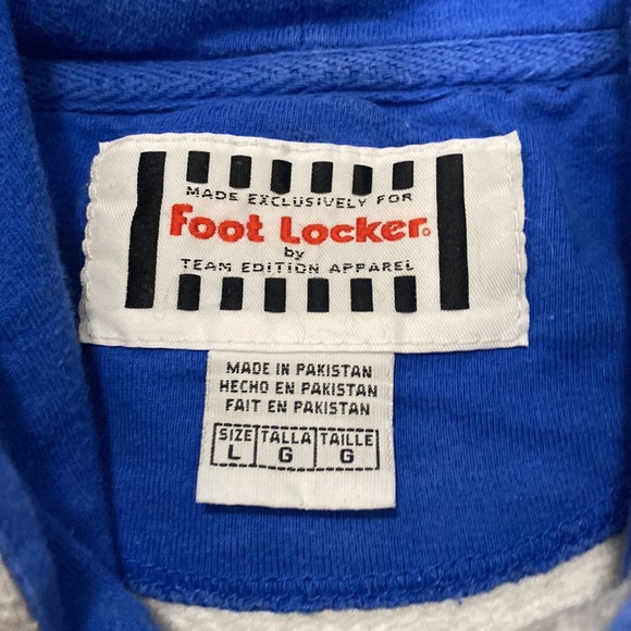 Seton Hall University Hoodie - Picture 3 of 4